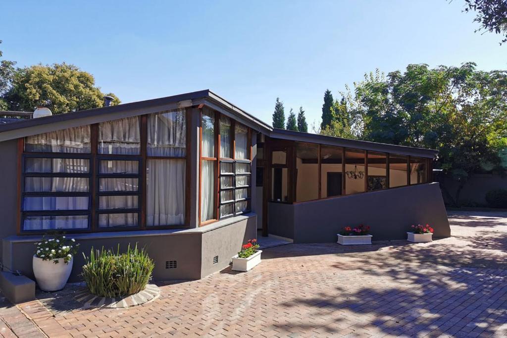 Somona Guest House Johannesburg Eksteriør bilde